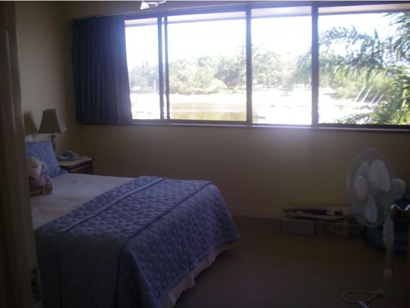 Sandstone Point QLD 4511