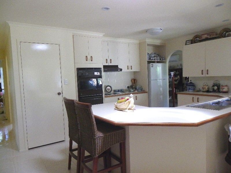 56 Lachlan Cres, Sandstone Point QLD 4511