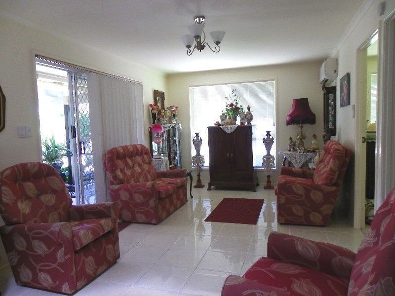 56 Lachlan Cres, Sandstone Point QLD 4511