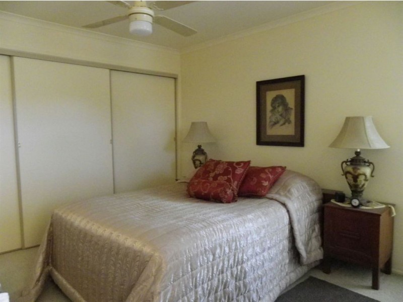 56 Lachlan Cres, Sandstone Point QLD 4511