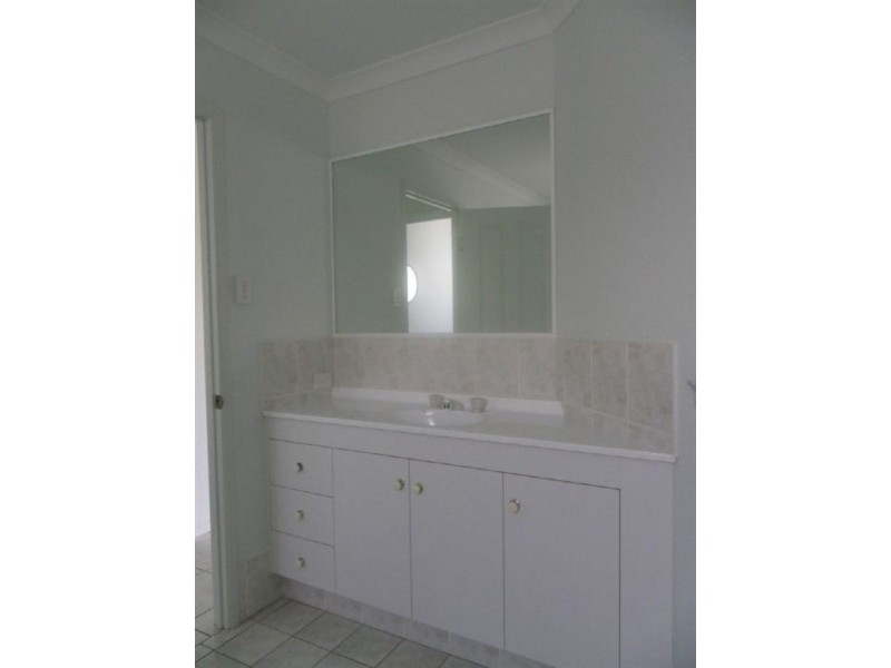 304 Meditteranean Dr, Bongaree QLD 4507