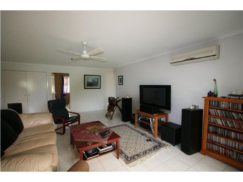 Sandstone Point QLD 4511