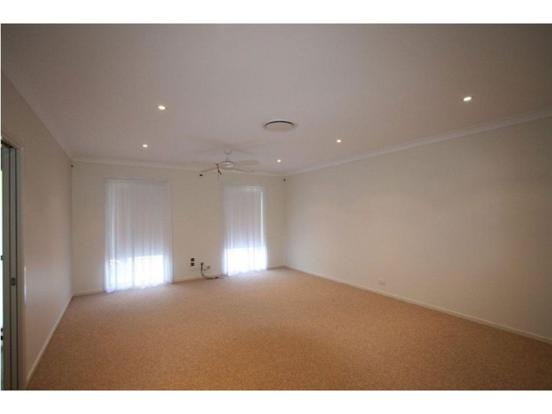 58 Wrenaus Way, Ningi QLD 4511