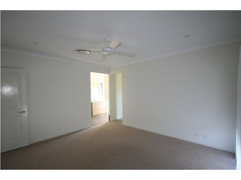 58 Wrenaus Way, Ningi QLD 4511