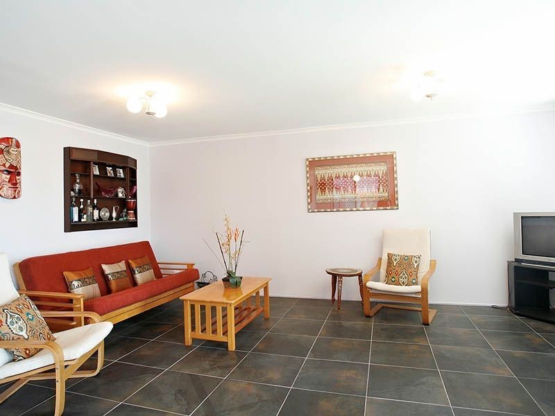 74 Bestmann Rd, Sandstone Point QLD 4511