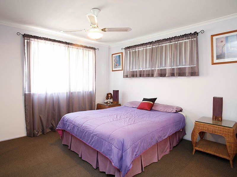 74 Bestmann Rd, Sandstone Point QLD 4511