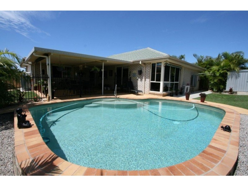 Sandstone Point QLD 4511