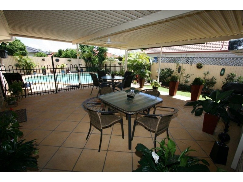 Sandstone Point QLD 4511