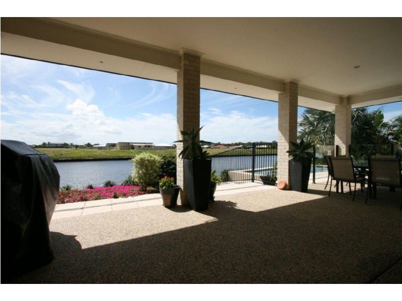 15 Alstonia Ct, Bongaree QLD 4507