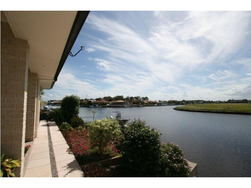 15 Alstonia Ct, Bongaree QLD 4507
