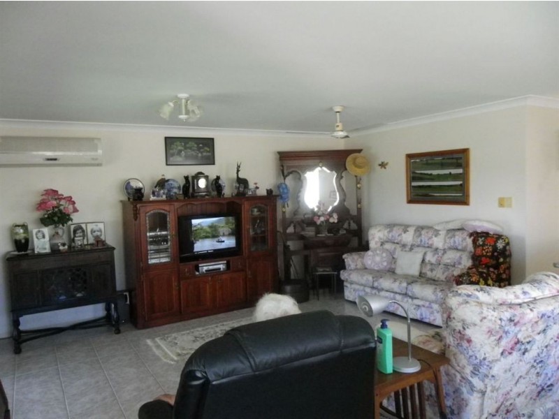 1/75 Phoenix Ave, Bongaree QLD 4507