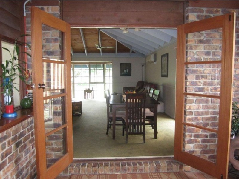 22 Todman Court, Ningi QLD 4511