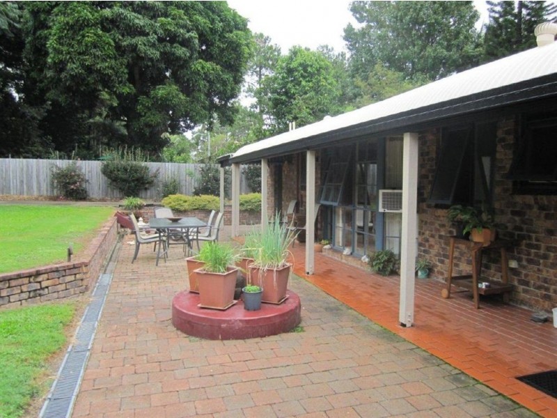 22 Todman Court, Ningi QLD 4511