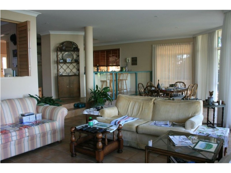 Sandstone Point QLD 4511