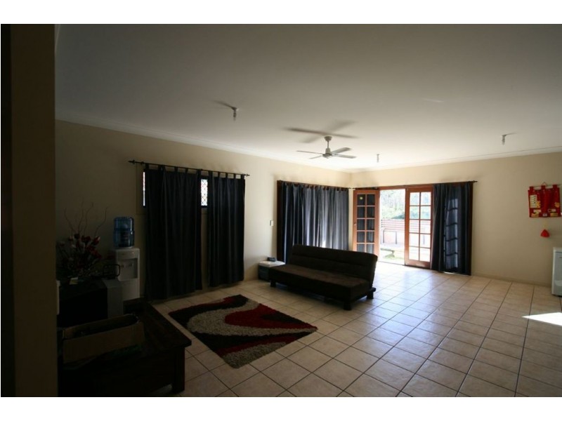 20 Corrimal Place, Sandstone Point QLD 4511
