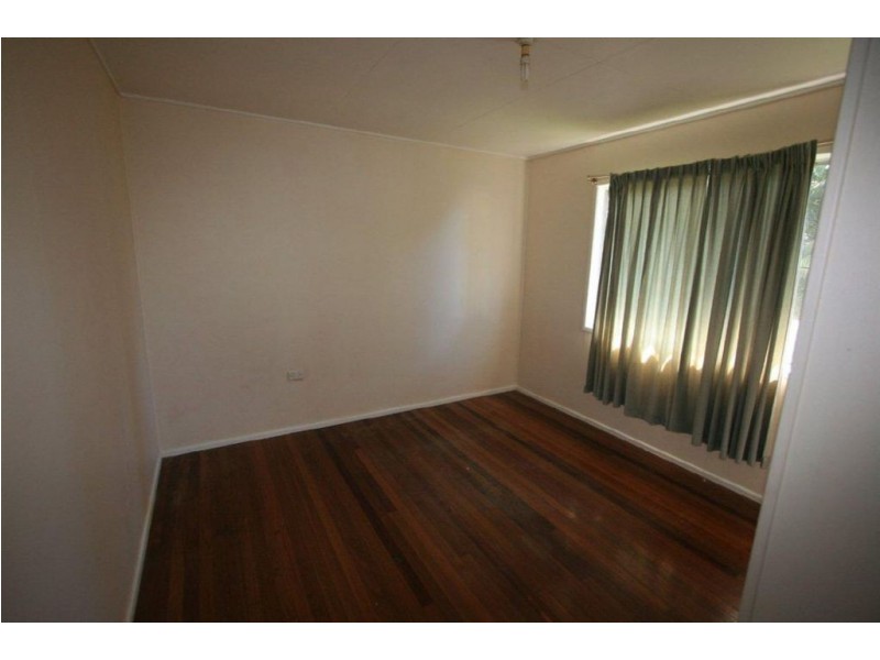 27 Gidya Avenue, Bongaree QLD 4507