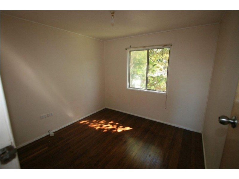 27 Gidya Avenue, Bongaree QLD 4507