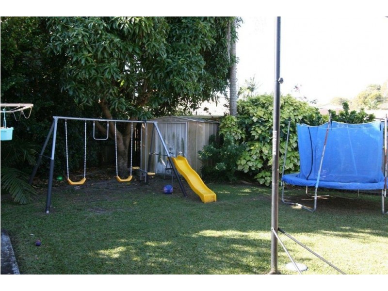 2/6 Skiff Court, Banksia Beach QLD 4507