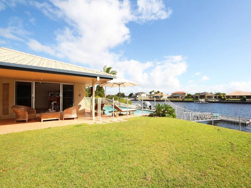 10 Trimaran Court, Banksia Beach QLD 4507