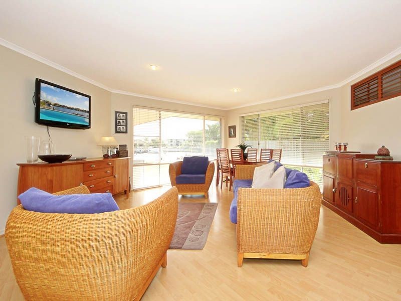 10 Trimaran Court, Banksia Beach QLD 4507