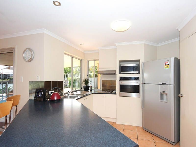 10 Trimaran Court, Banksia Beach QLD 4507