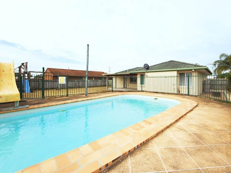 19 Coolgarra Ave, Bongaree QLD 4507