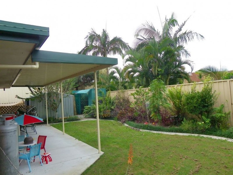 25 Cosmos Ave, Banksia Beach QLD 4507