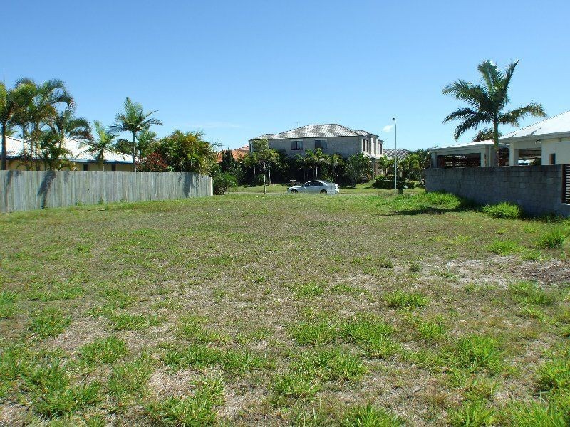 21 Dugong Cres, Banksia Beach QLD 4507