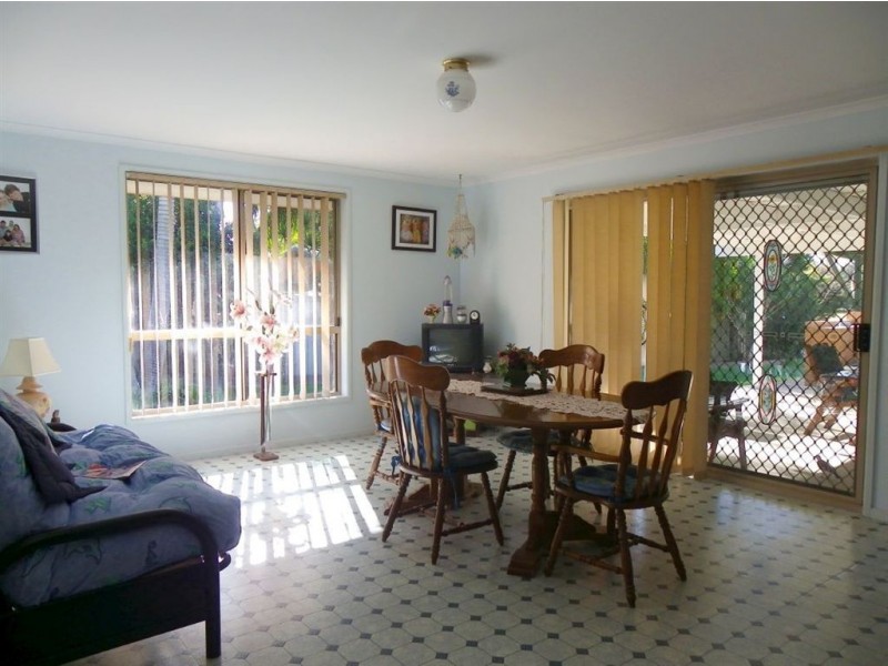 9 Bernborough Way, Ningi QLD 4511