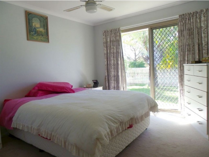 9 Bernborough Way, Ningi QLD 4511