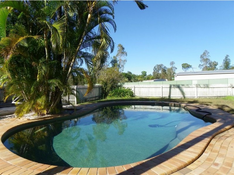 9 Bernborough Way, Ningi QLD 4511