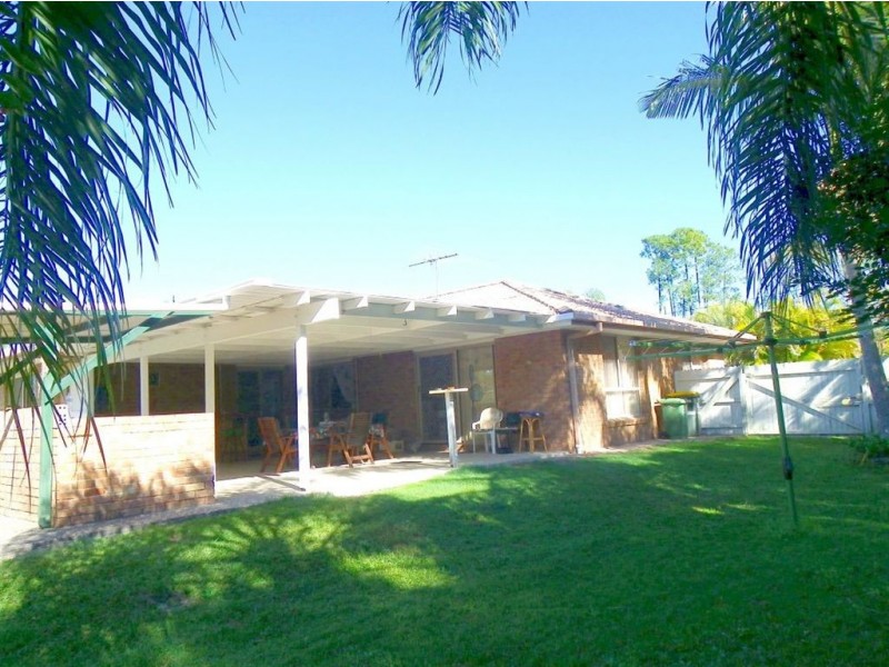 9 Bernborough Way, Ningi QLD 4511