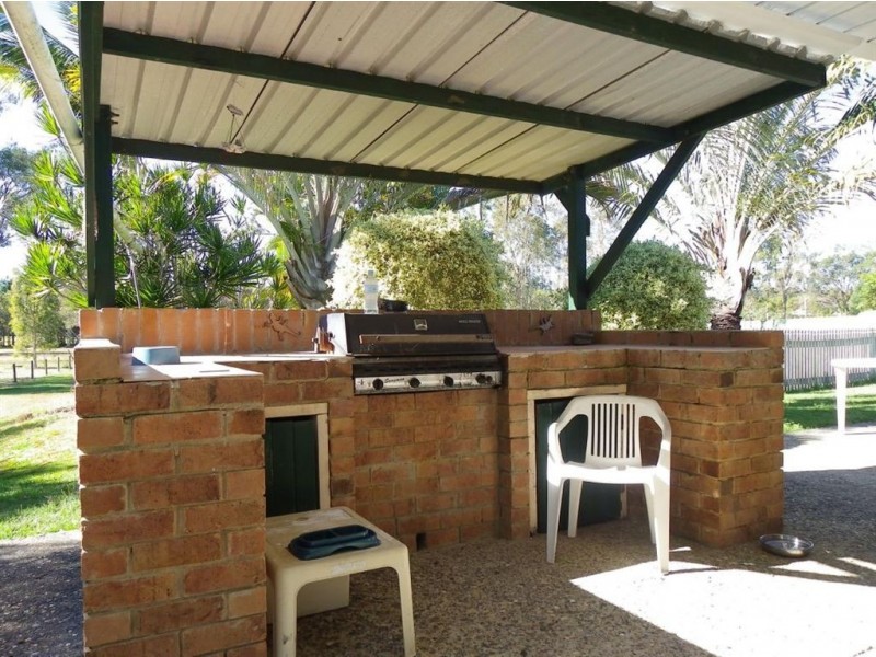 9 Bernborough Way, Ningi QLD 4511