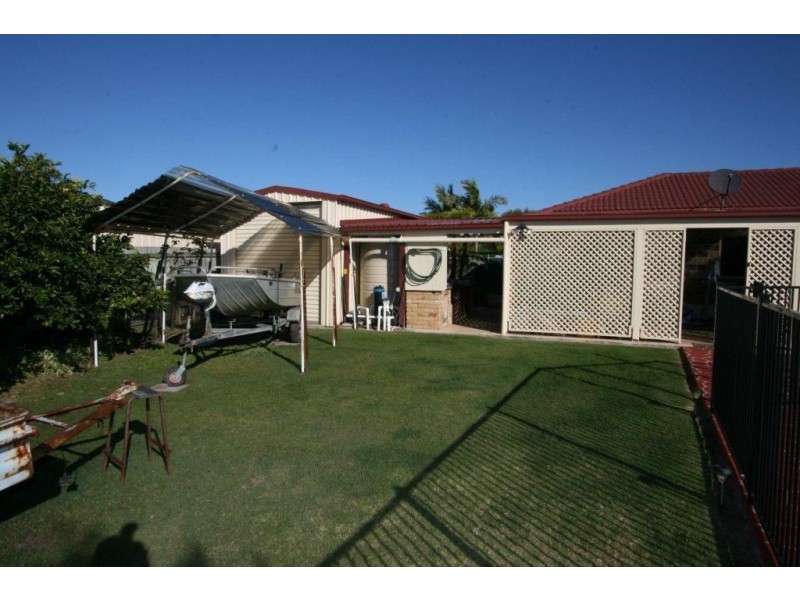 1 Coogee Place, Sandstone Point QLD 4511