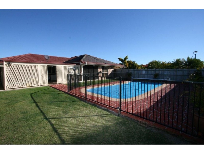 1 Coogee Place, Sandstone Point QLD 4511