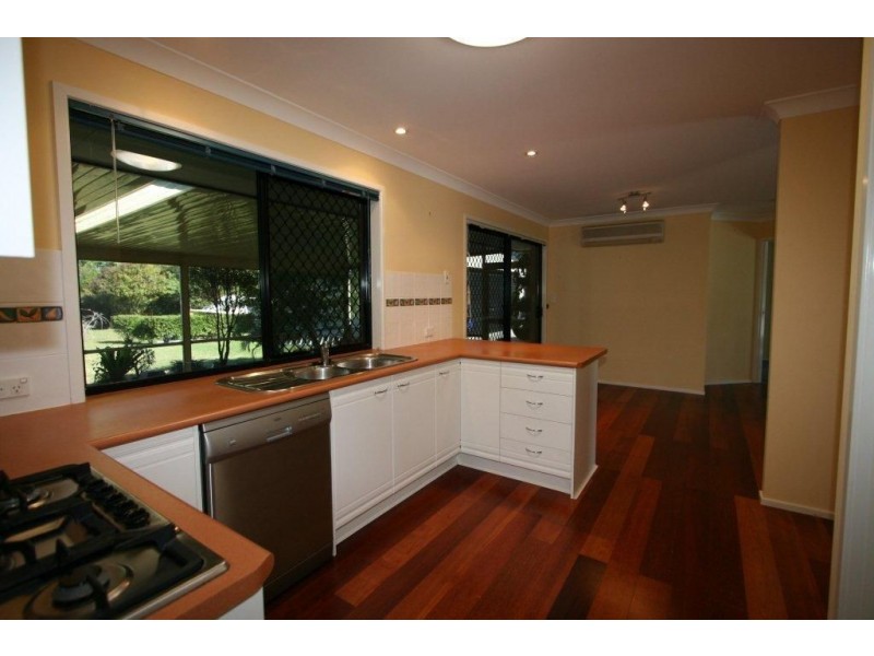 21 Wrenaus Way, Ningi QLD 4511