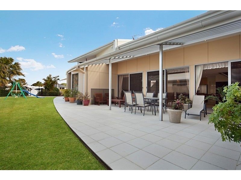 11 The Promontory, Banksia Beach QLD 4507