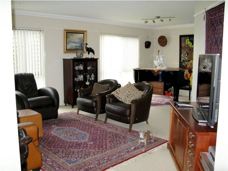1 Seaside Drive, Banksia Beach QLD 4507