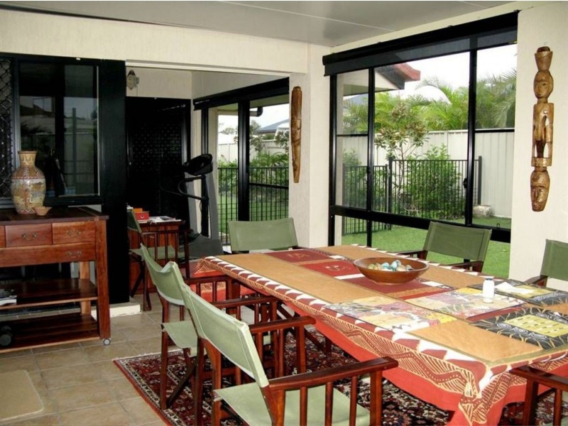 1 Seaside Drive, Banksia Beach QLD 4507