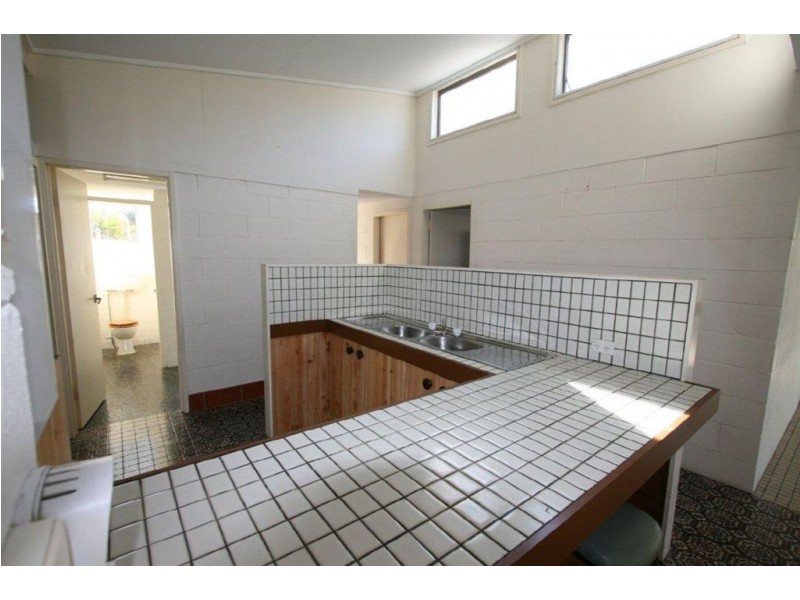 8 Brookes Cres, Woorim QLD 4507