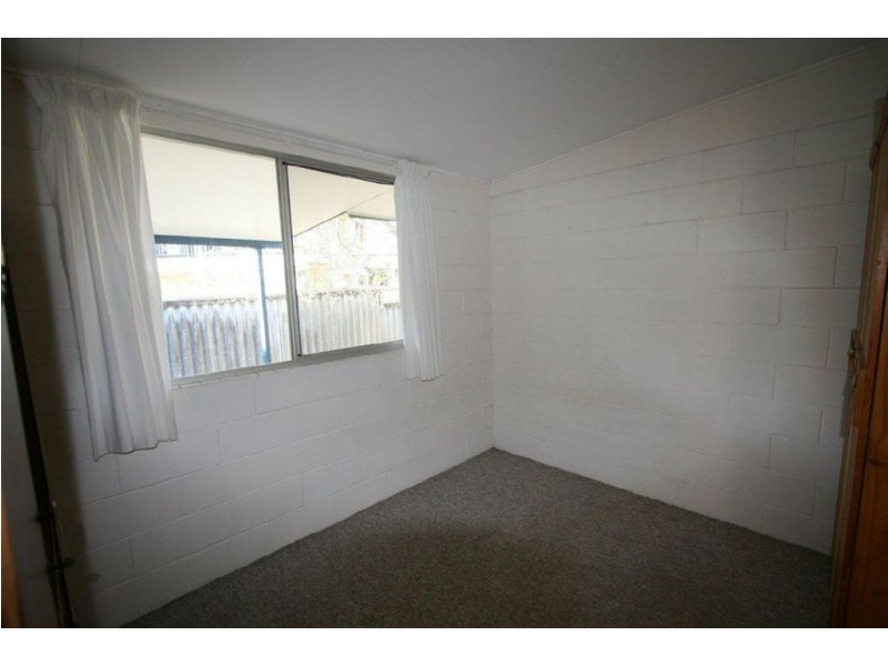 8 Brookes Cres, Woorim QLD 4507