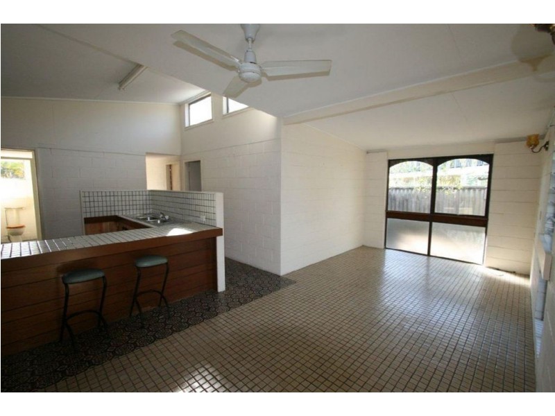 8 Brookes Cres, Woorim QLD 4507