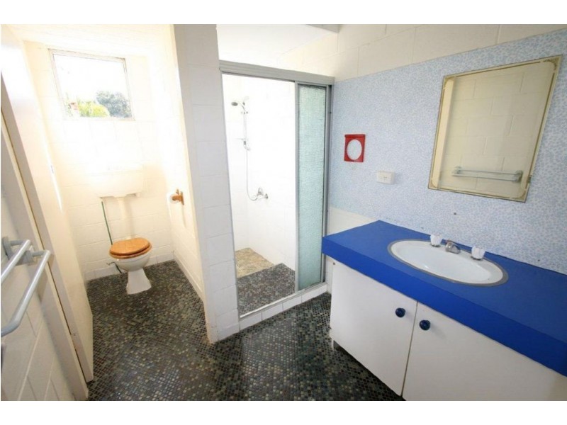 8 Brookes Cres, Woorim QLD 4507