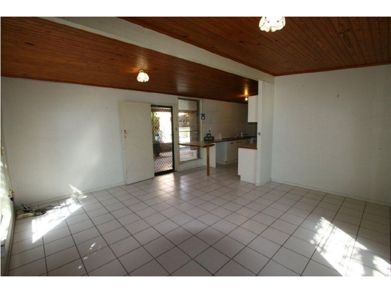 34 Clayton Street, Woorim QLD 4507