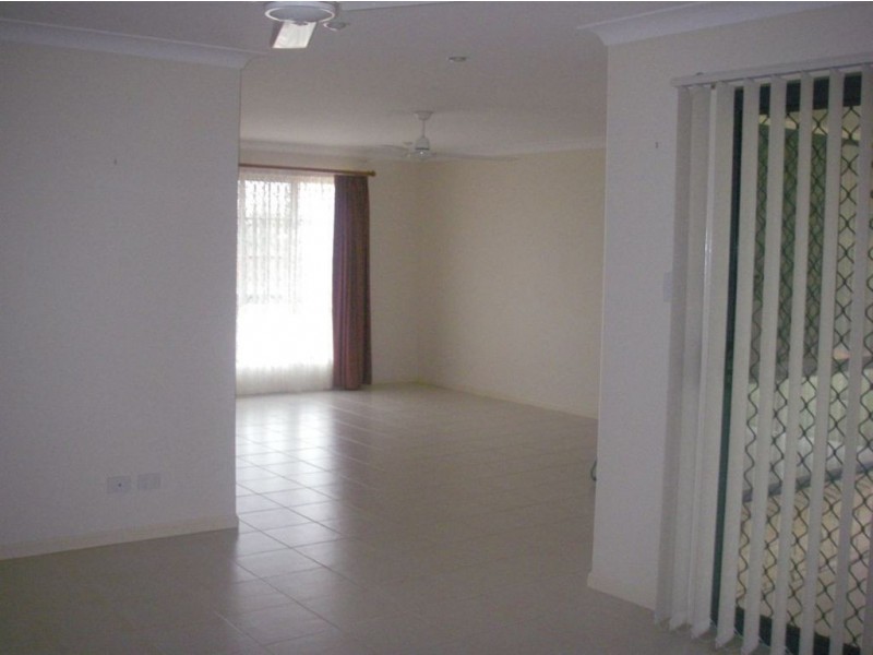 Sandstone Point QLD 4511