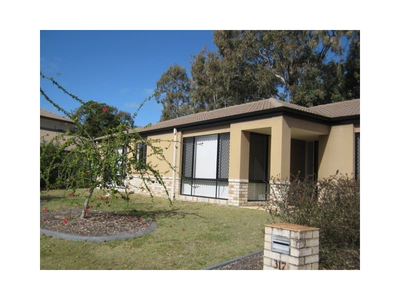 317 Bestmann Road, Sandstone Point QLD 4511