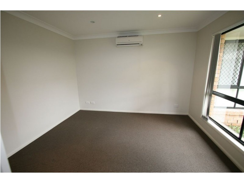 11 Echidna Place, Ningi QLD 4511