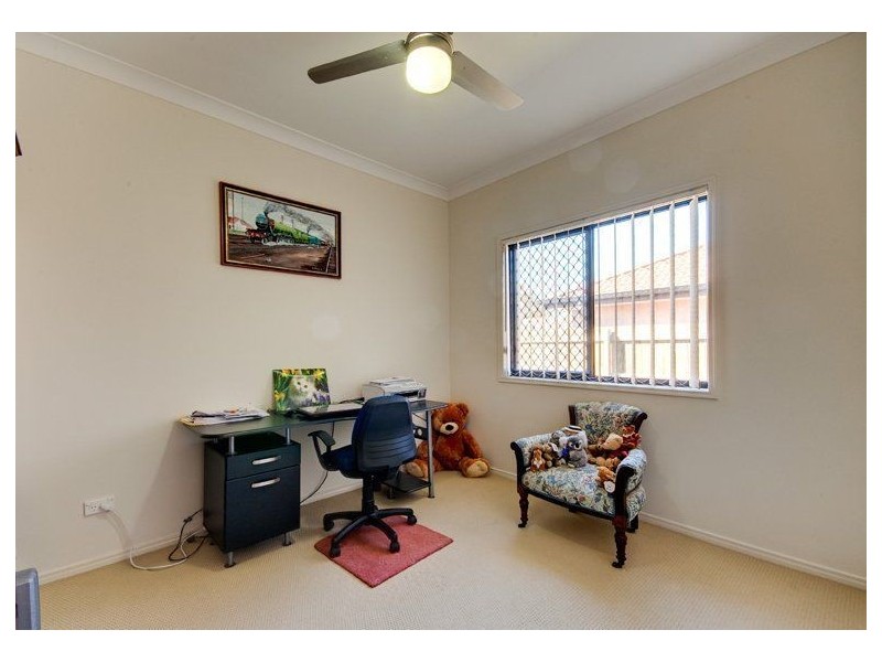 56 Sandheath Place, Ningi QLD 4511