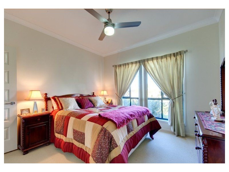 56 Sandheath Place, Ningi QLD 4511