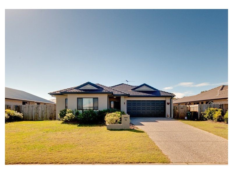 56 Sandheath Place, Ningi QLD 4511